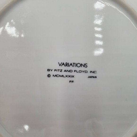 Fitz and Floyd Penguin Plate & Cup - Picture 15 of 16